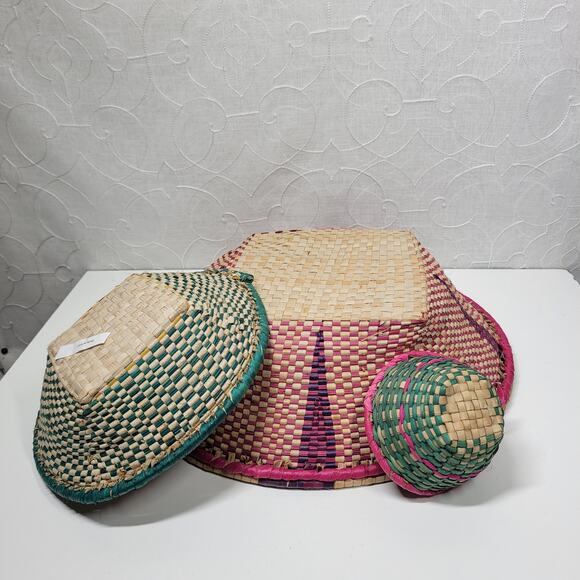 Vintage Handmade Malian Woven Wall Baskets 5" -15" Pink Green Wall Decor - Picture 2 of 16